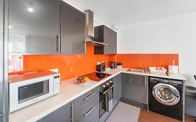 2 Bed In Southampton City With Free Parking